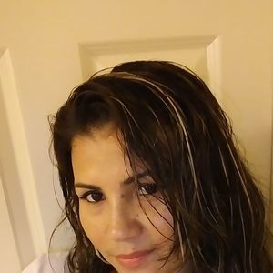 Meet your Posher, Dinora